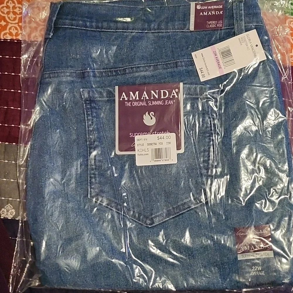 3 Pairs of Gloria Vanderbilt Pants. 1 blue jean, 2 black. Size 22W Average - Picture 1 of 2
